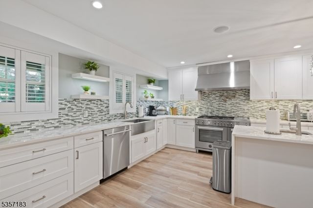 276 River Drive, River Vale Twp., NJ 07675