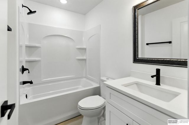 19760 Briar Street, Gretna, NE 68028