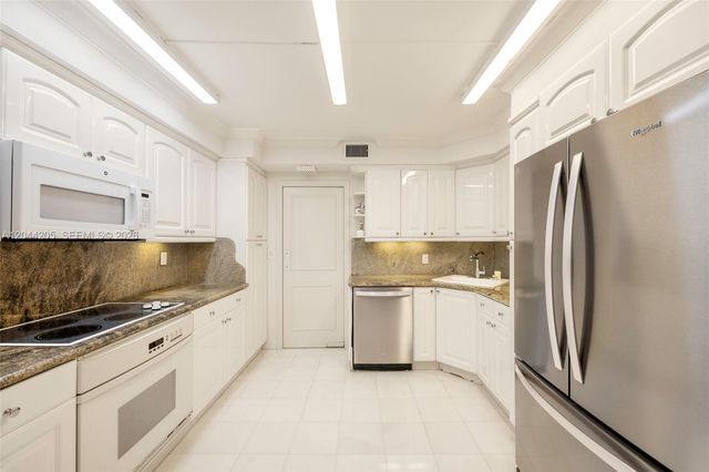 155 Ocean Lane Drive 600, Key Biscayne, FL 33149