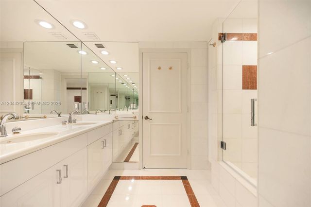 155 Ocean Lane Drive 600, Key Biscayne, FL 33149