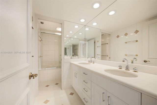155 Ocean Lane Drive 600, Key Biscayne, FL 33149