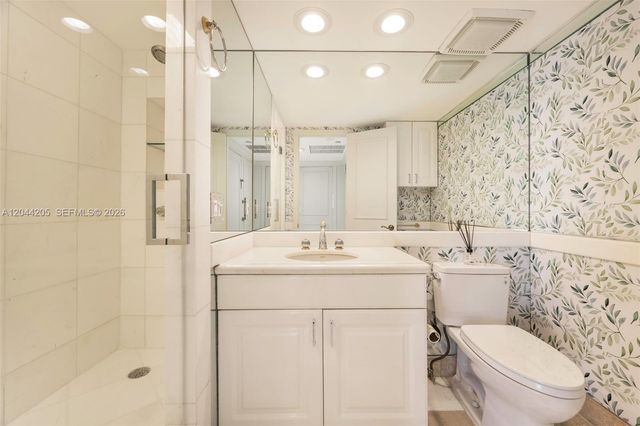 155 Ocean Lane Drive 600, Key Biscayne, FL 33149