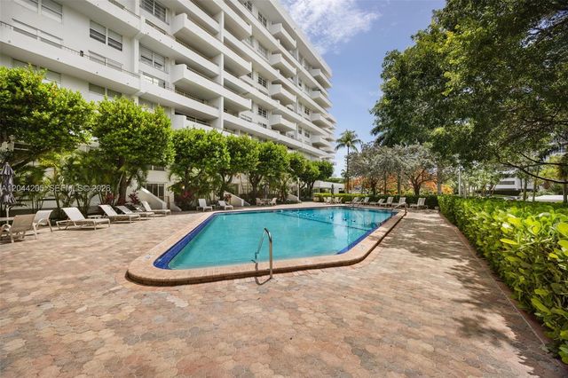 155 Ocean Lane Drive 600, Key Biscayne, FL 33149