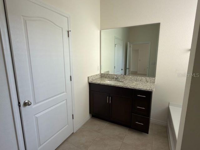 7604 OAKMOSS LOOP, Davenport, FL 33837