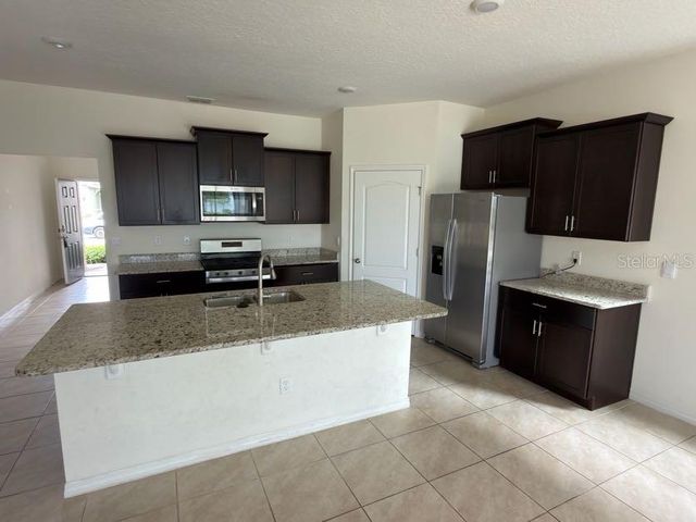 7604 OAKMOSS LOOP, Davenport, FL 33837