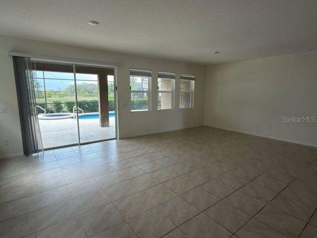 7604 OAKMOSS LOOP, Davenport, FL 33837