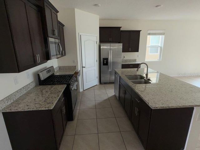 7604 OAKMOSS LOOP, Davenport, FL 33837