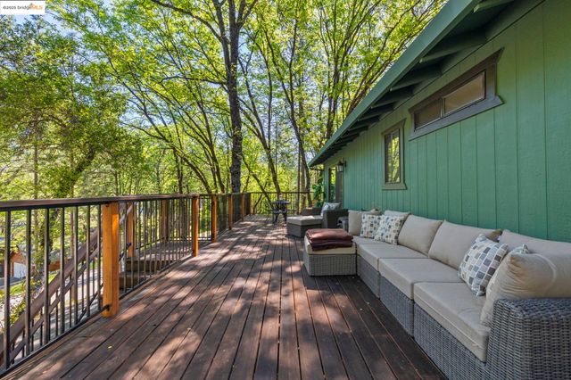 19779 Pine Mountain Dr, Groveland, CA 95321