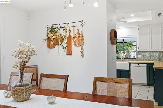 19779 Pine Mountain Dr, Groveland, CA 95321