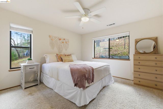 19779 Pine Mountain Dr, Groveland, CA 95321