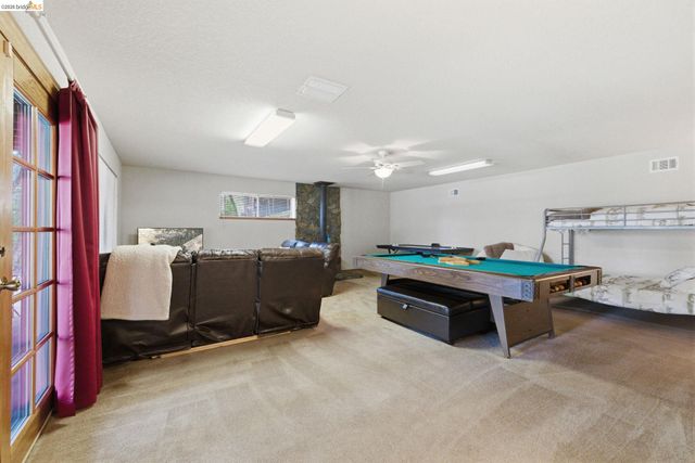 19779 Pine Mountain Dr, Groveland, CA 95321