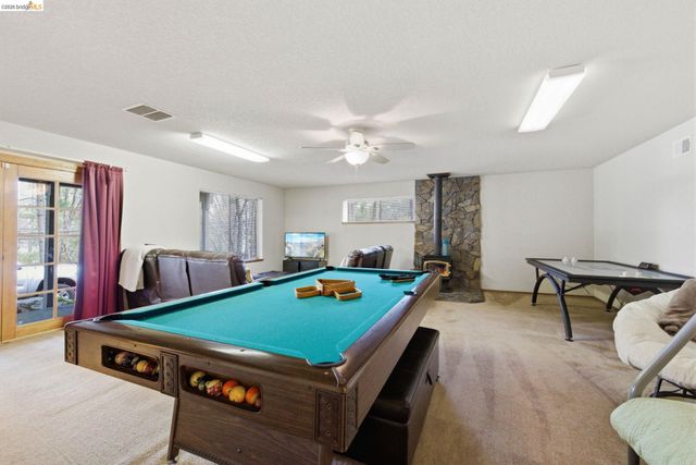 19779 Pine Mountain Dr, Groveland, CA 95321