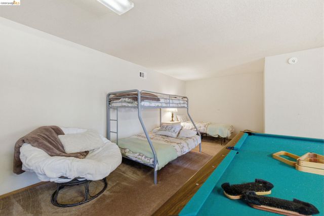 19779 Pine Mountain Dr, Groveland, CA 95321