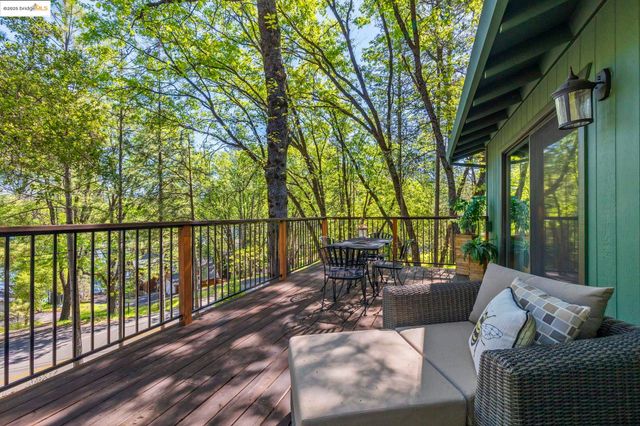 19779 Pine Mountain Dr, Groveland, CA 95321