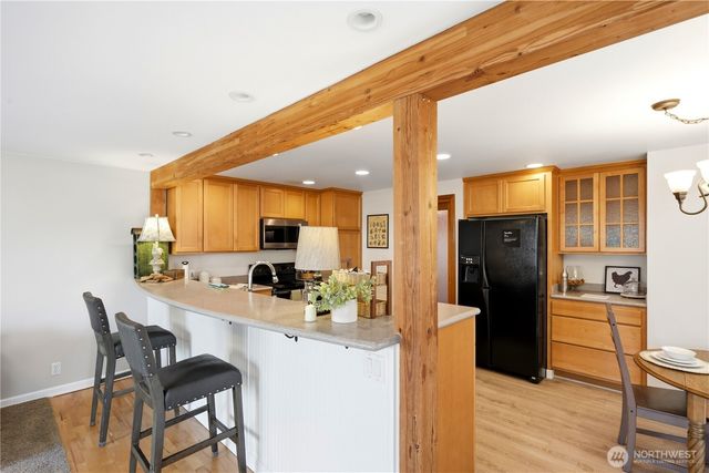 20611 6th Place W, Lynnwood, WA 98036