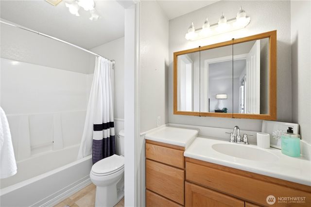 20611 6th Place W, Lynnwood, WA 98036