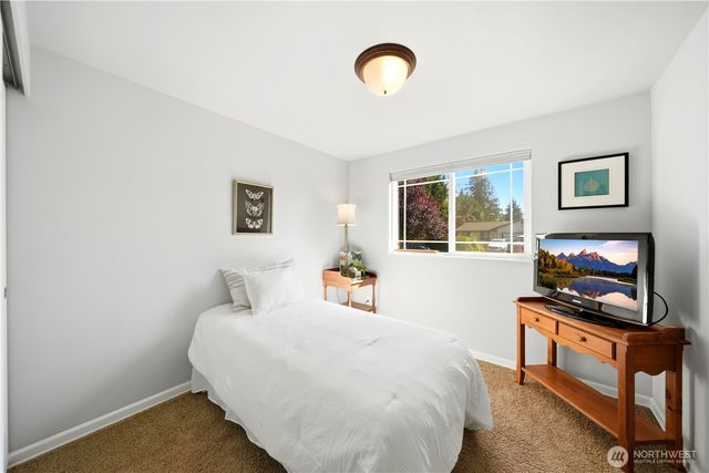 20611 6th Place W, Lynnwood, WA 98036