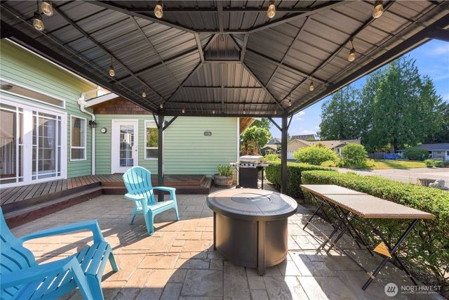20611 6th Place W, Lynnwood, WA 98036