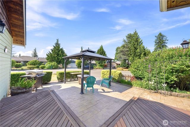 20611 6th Place W, Lynnwood, WA 98036