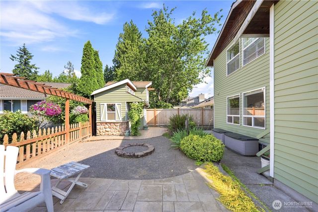 20611 6th Place W, Lynnwood, WA 98036