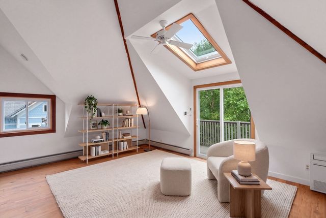 63 Massasoit St, Northampton, MA 01060