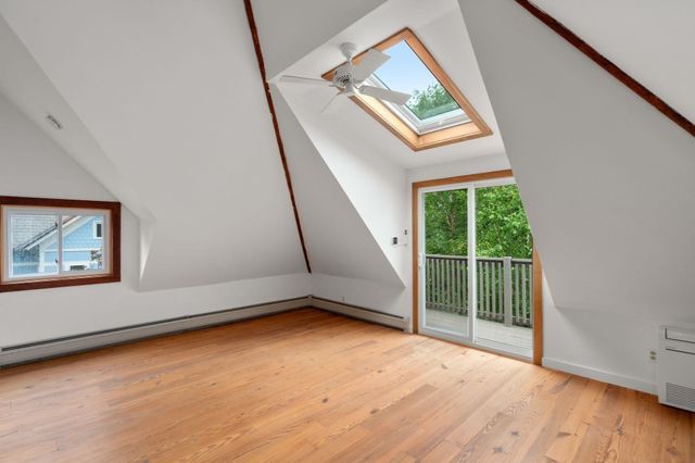 63 Massasoit St, Northampton, MA 01060