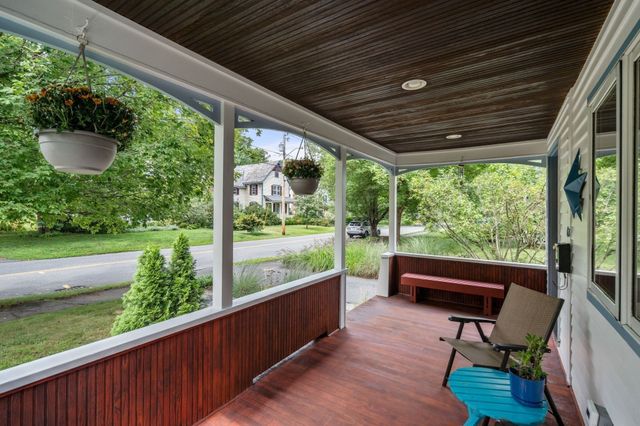 63 Massasoit St, Northampton, MA 01060
