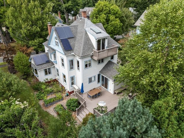 63 Massasoit St, Northampton, MA 01060