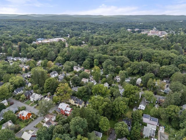 63 Massasoit St, Northampton, MA 01060