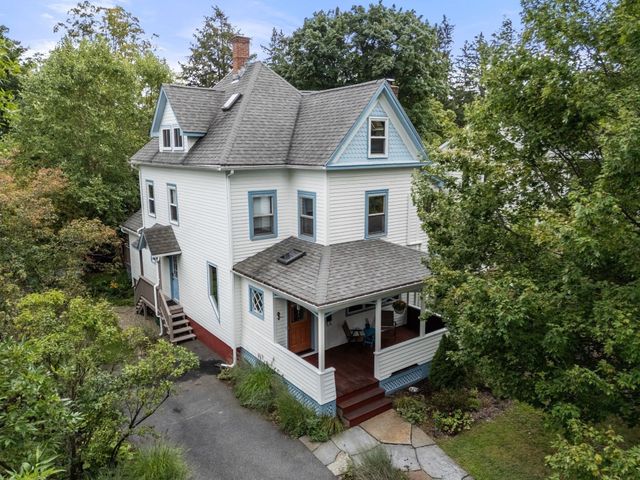 63 Massasoit St, Northampton, MA 01060