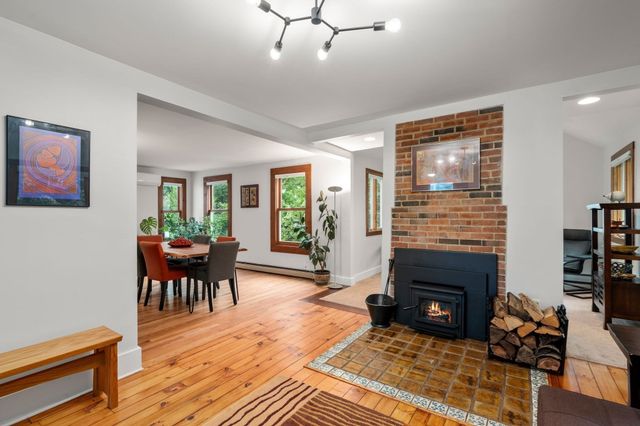 63 Massasoit St, Northampton, MA 01060