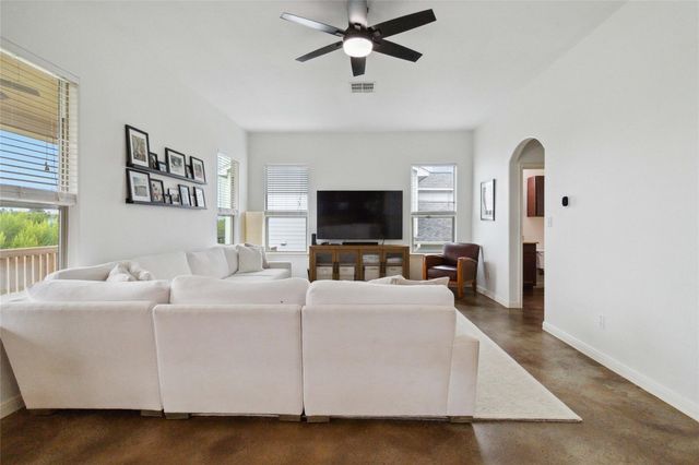 173 Kipahulu DR, Bastrop, TX 78602