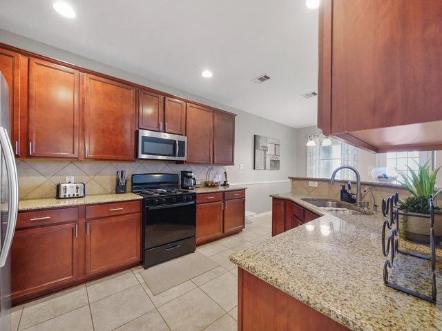 4487 Gran Canary Drive, League City, TX 77573