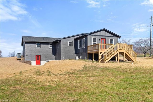 1195 Rogers Road, Mount Airy, NC 27030