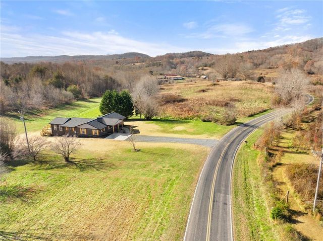 1195 Rogers Road, Mount Airy, NC 27030