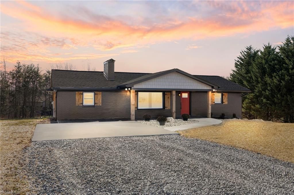 1195 Rogers Road, Mount Airy, NC 27030