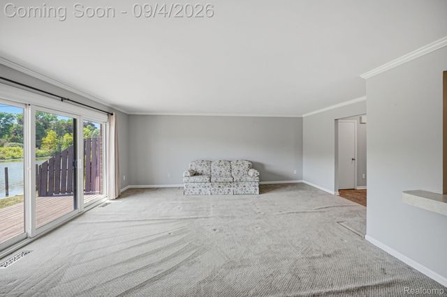 25200 Quarter Deck Street, Harrison Charter Township, MI 48045