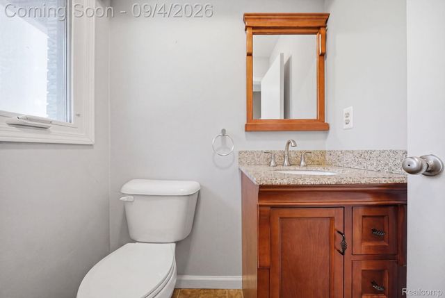 25200 Quarter Deck Street, Harrison Charter Township, MI 48045