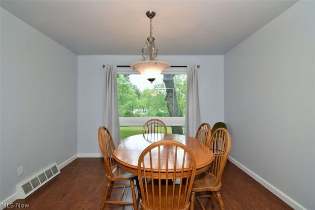 9145 Mercer Lane, Brecksville, OH 44141
