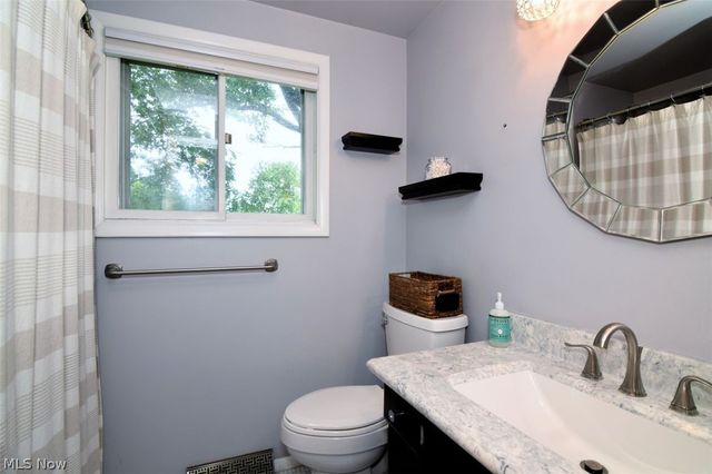 9145 Mercer Lane, Brecksville, OH 44141
