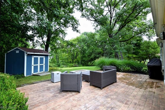 9145 Mercer Lane, Brecksville, OH 44141