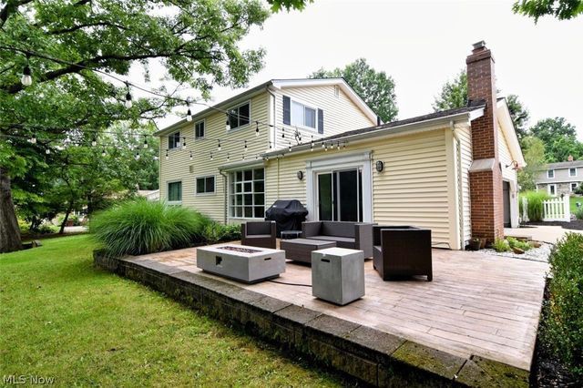 9145 Mercer Lane, Brecksville, OH 44141