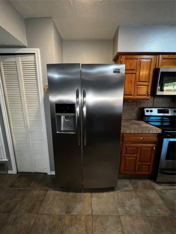 2215 E Peters Colony Road, Carrollton, TX 75007