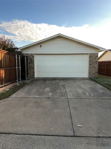 2215 E Peters Colony Road, Carrollton, TX 75007