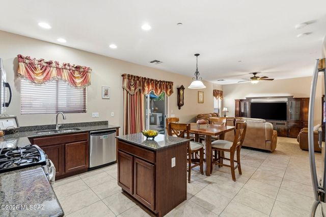 705 W Via De Gala, Sahuarita, AZ 85629