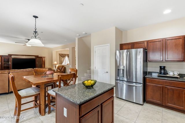 705 W Via De Gala, Sahuarita, AZ 85629