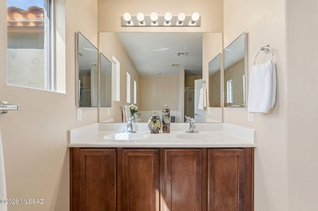 705 W Via De Gala, Sahuarita, AZ 85629