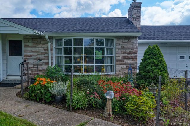 8250 Route 32, Cairo, NY 12413