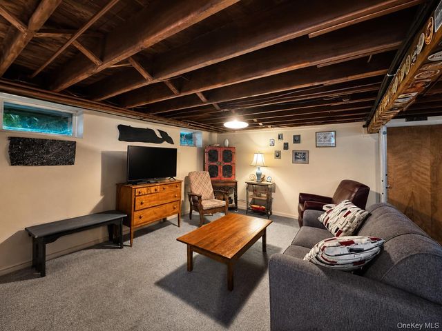 8250 Route 32, Cairo, NY 12413