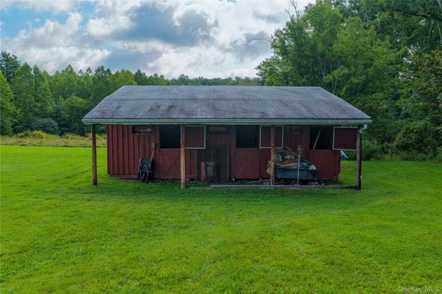 8250 Route 32, Cairo, NY 12413